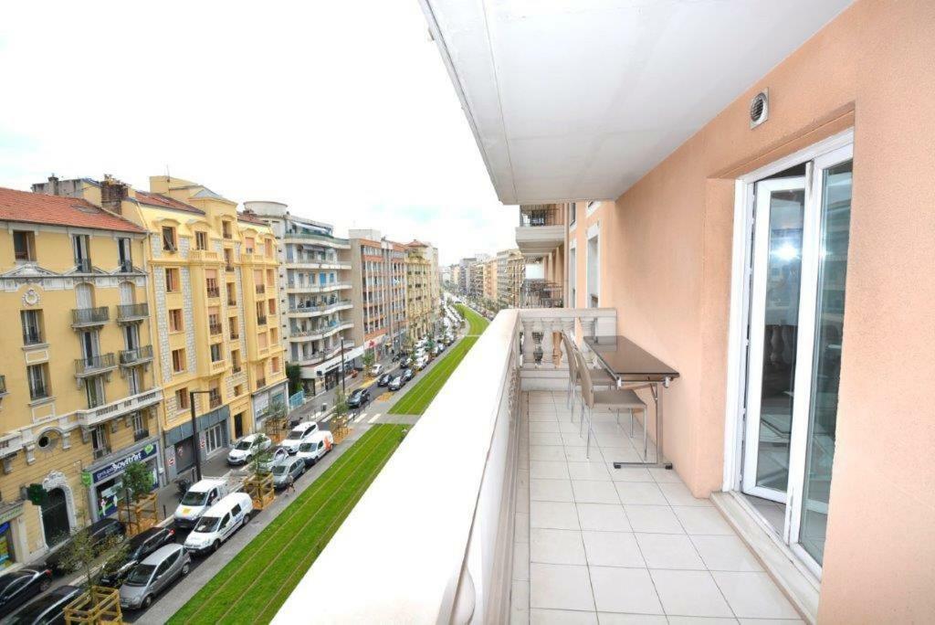 Appartement Maison Les domes, piscine et parking à Nice Extérieur photo