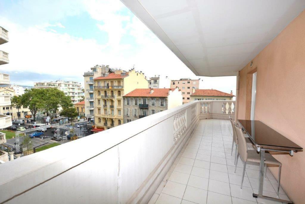 Appartement Maison Les domes, piscine et parking à Nice Extérieur photo